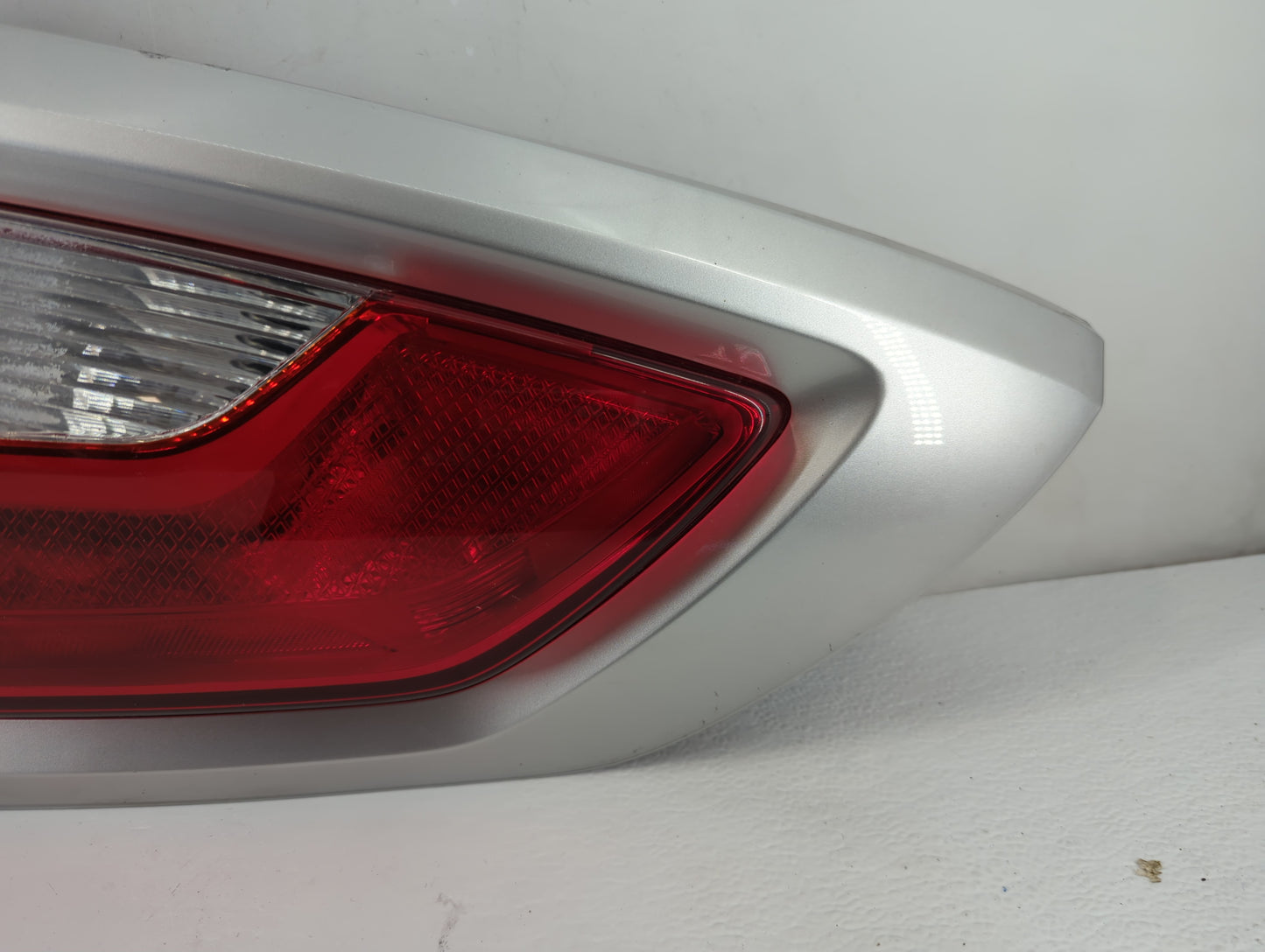2012-2013 Kia Soul Tail Light Assembly Passenger Right OEM P/N:92402-2K5 Fits Fits 2012 2013 OEM Used Auto Parts - Oemusedau