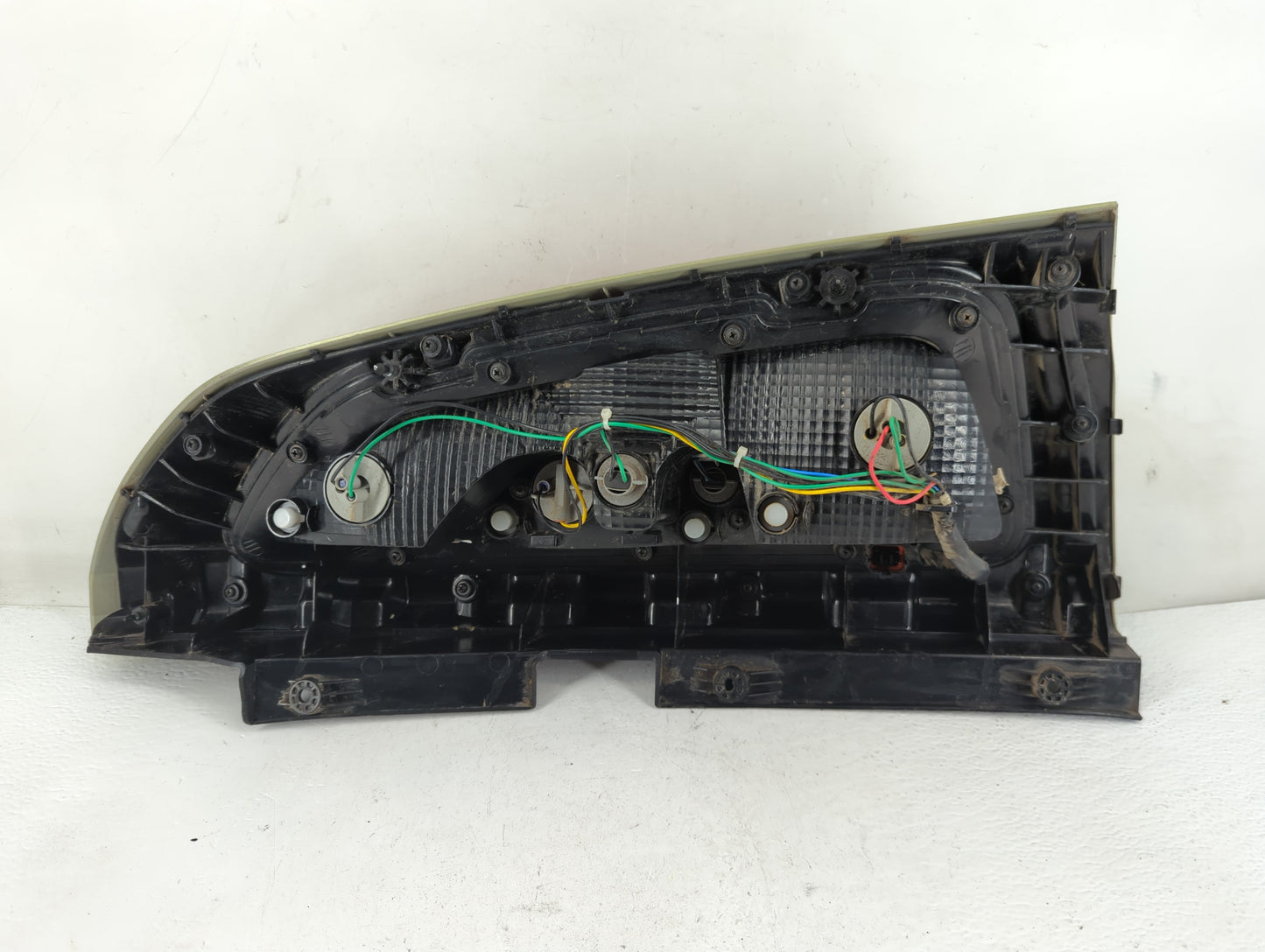 2012-2013 Kia Soul Tail Light Assembly Driver Left OEM Fits Fits 2012 2013 OEM Used Auto Parts - Oemusedautoparts1.com