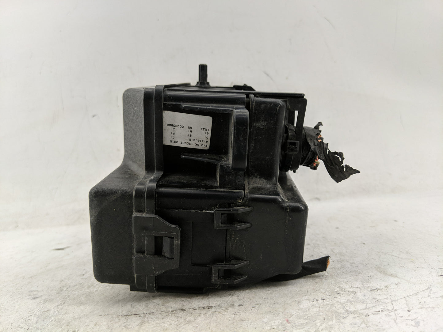 2012-2013 Kia Soul Fusebox Fuse Box Panel Relay Module P/N:914182K163 91307 2S480 Fits Fits 2012 2013 OEM Used Auto Parts - 