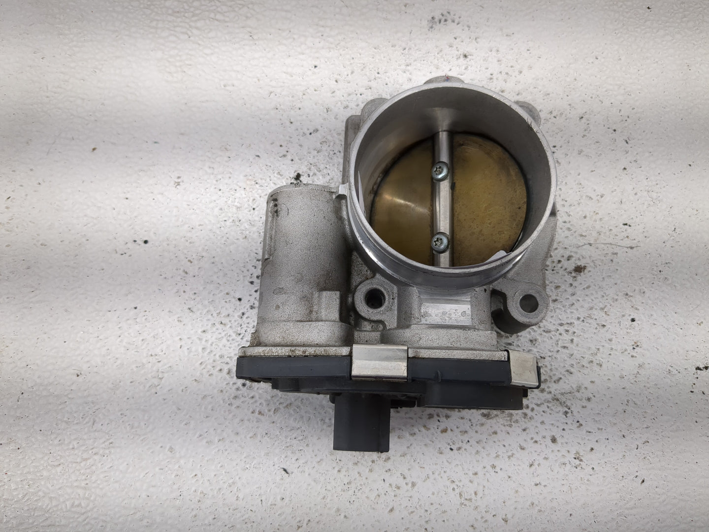 2012-2013 Kia Soul Throttle Body Fits Fits 2012 2013 2014 2015 2016 2018 2019 2020 2021 OEM Used Auto Parts - Oemusedautopar