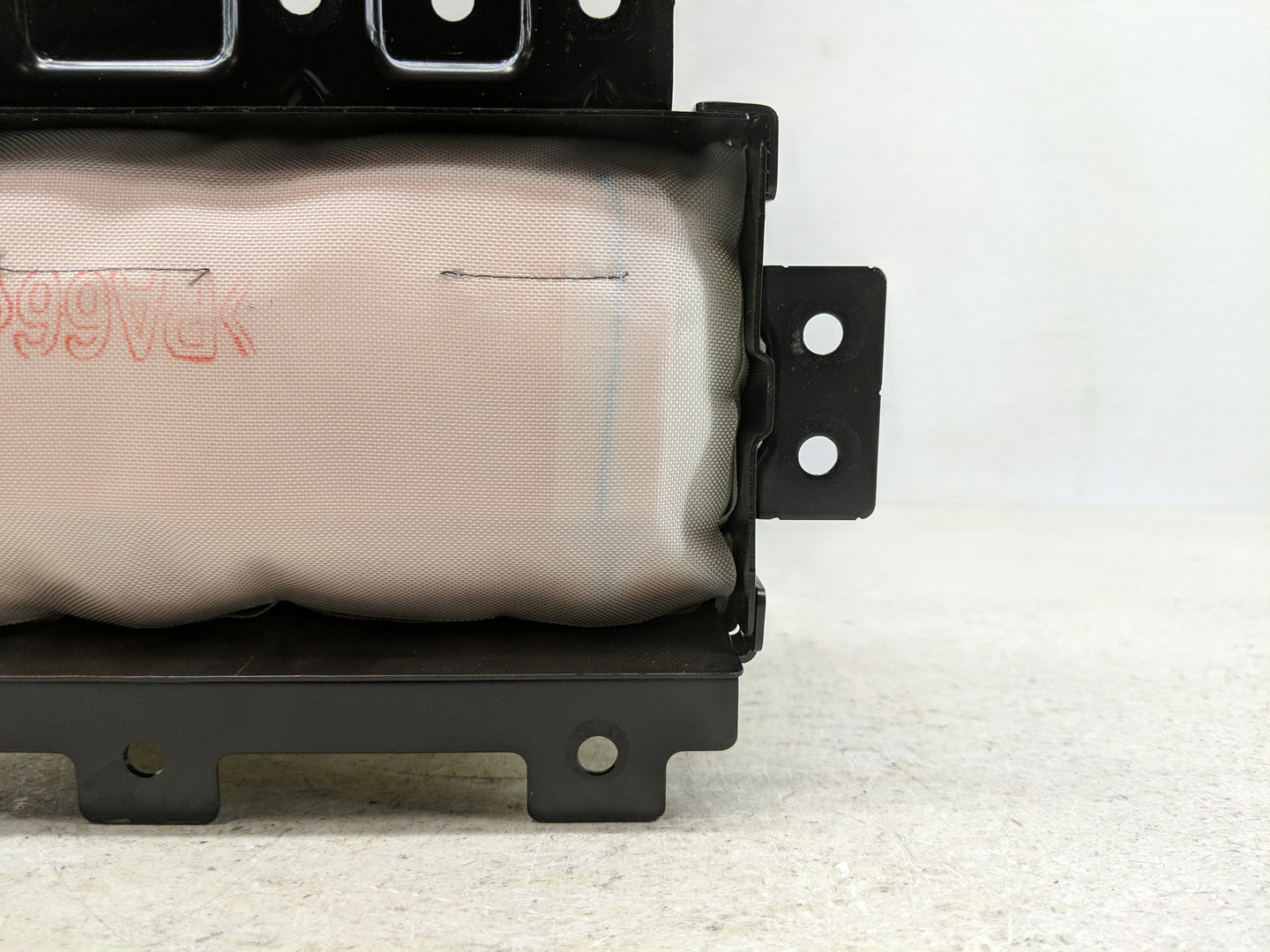 2012-2013 Kia Soul Air Bag Passenger Right Dashboard OEM Fits Fits 2012 2013 OEM Used Auto Parts - Oemusedautoparts1.com