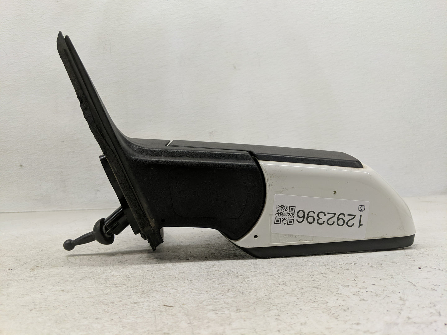 2010-2013 Kia Soul Driver Side View Mirror - Left Door Mirror OEM Used - Oemusedautoparts1.com