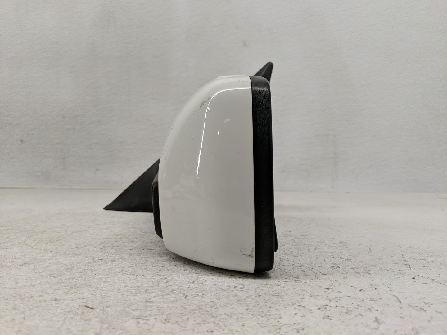 2010-2013 Kia Soul Driver Side View Mirror - Left Door Mirror OEM Used - Oemusedautoparts1.com