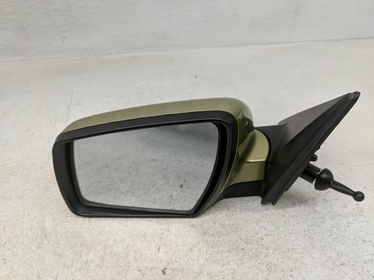 2010-2012 Kia Soul Driver Side View Mirror - Left Door Mirror OEM Used - Oemusedautoparts1.com