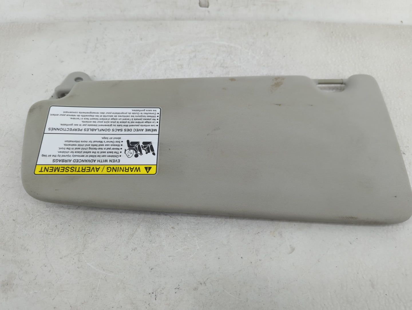 2010-2013 Kia Soul Sun Visor Shade Replacement Passenger Right Mirror Fits Fits 2010 2011 2012 2013 OEM Used Auto Parts - Oe