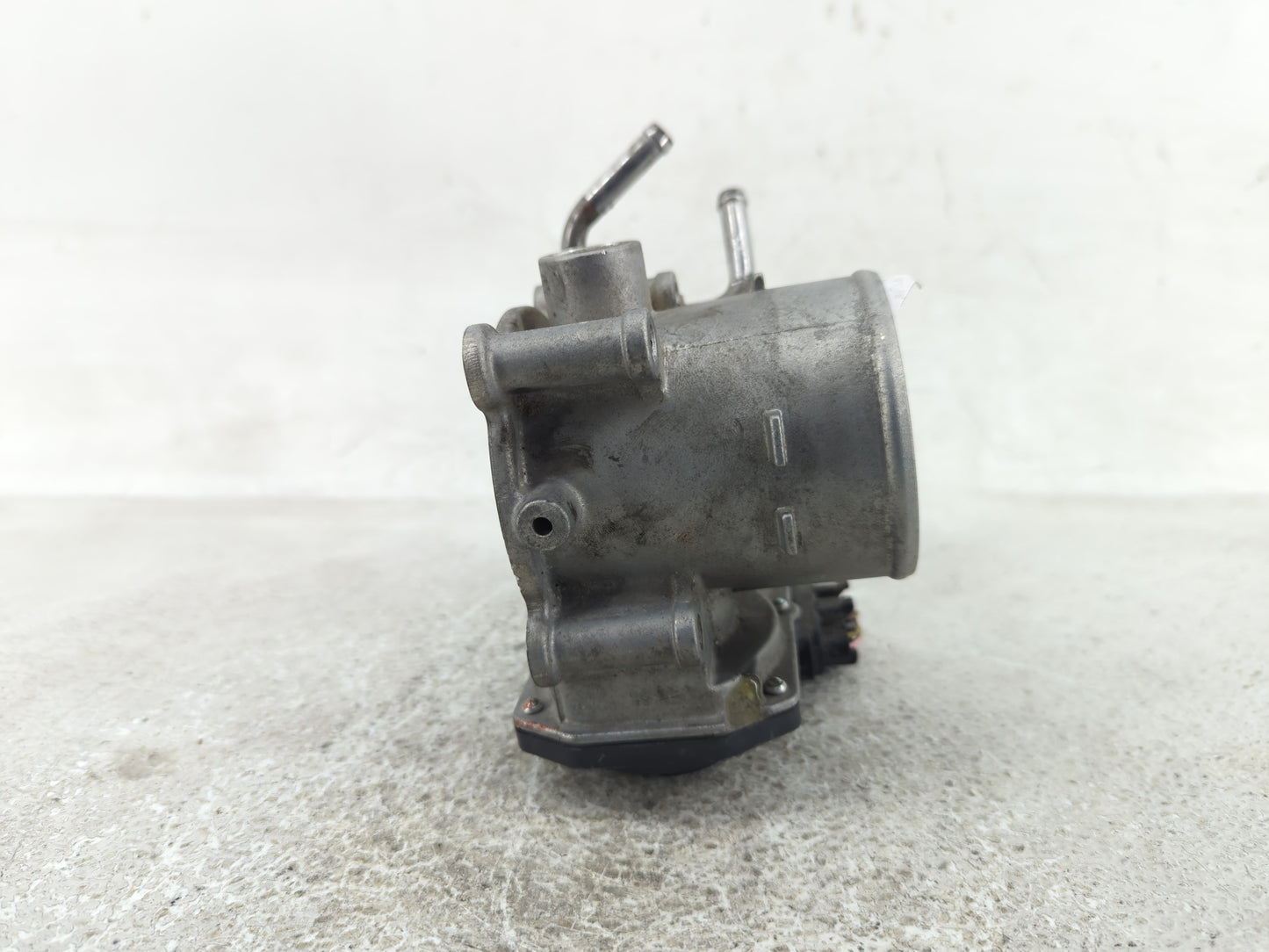2012-2013 Kia Soul Throttle Body Fits Fits 2012 2013 2014 2015 2016 2018 2019 2020 2021 OEM Used Auto Parts - Oemusedautopar