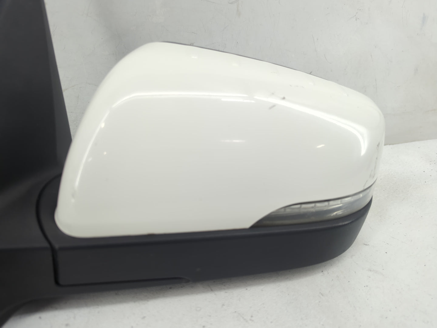 2010-2013 Kia Soul Driver Side View Mirror - Left Door Mirror OEM Used - Oemusedautoparts1.com