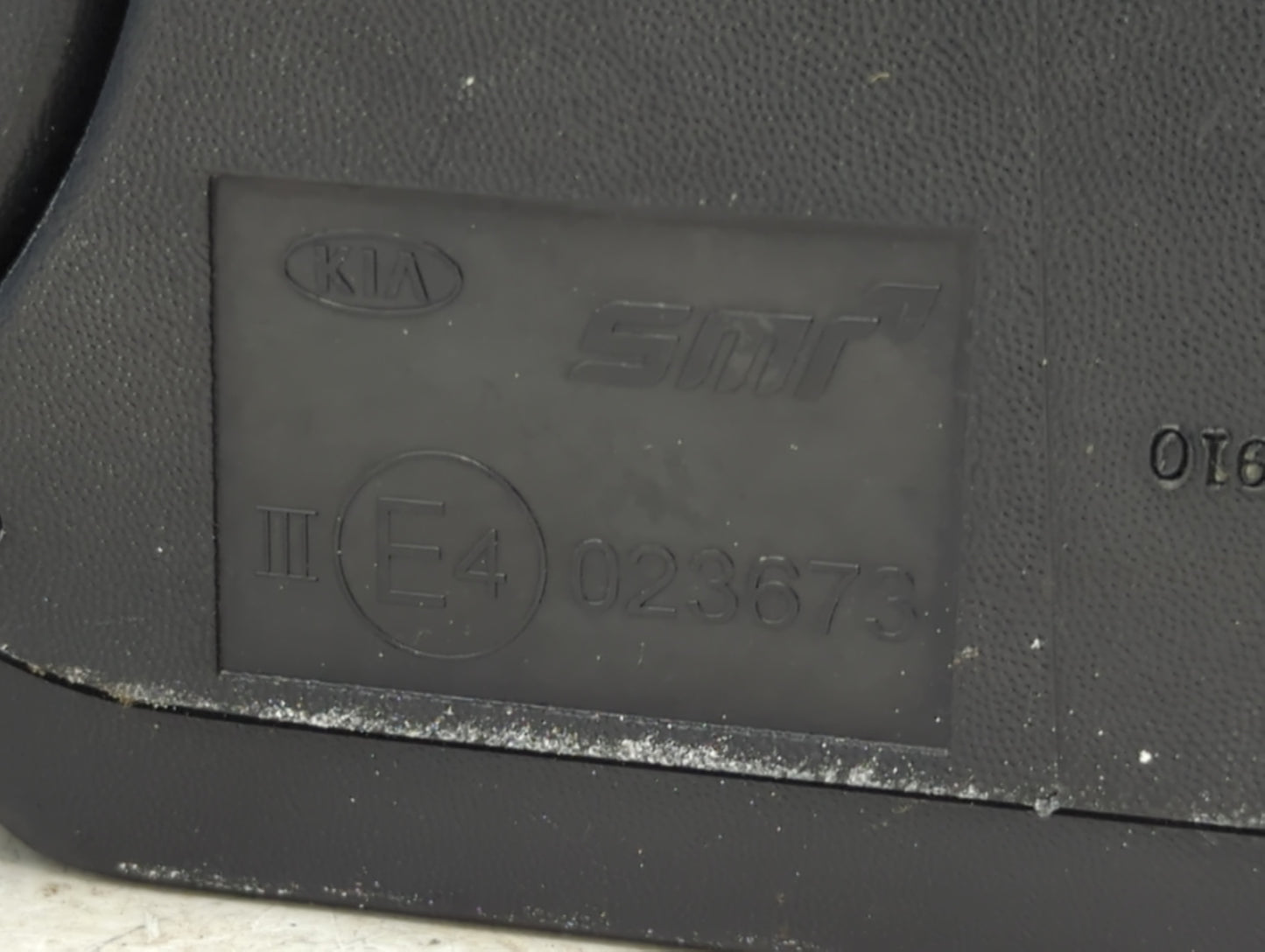2010-2013 Kia Soul Driver Side View Mirror - Left Door Mirror OEM Used - Oemusedautoparts1.com