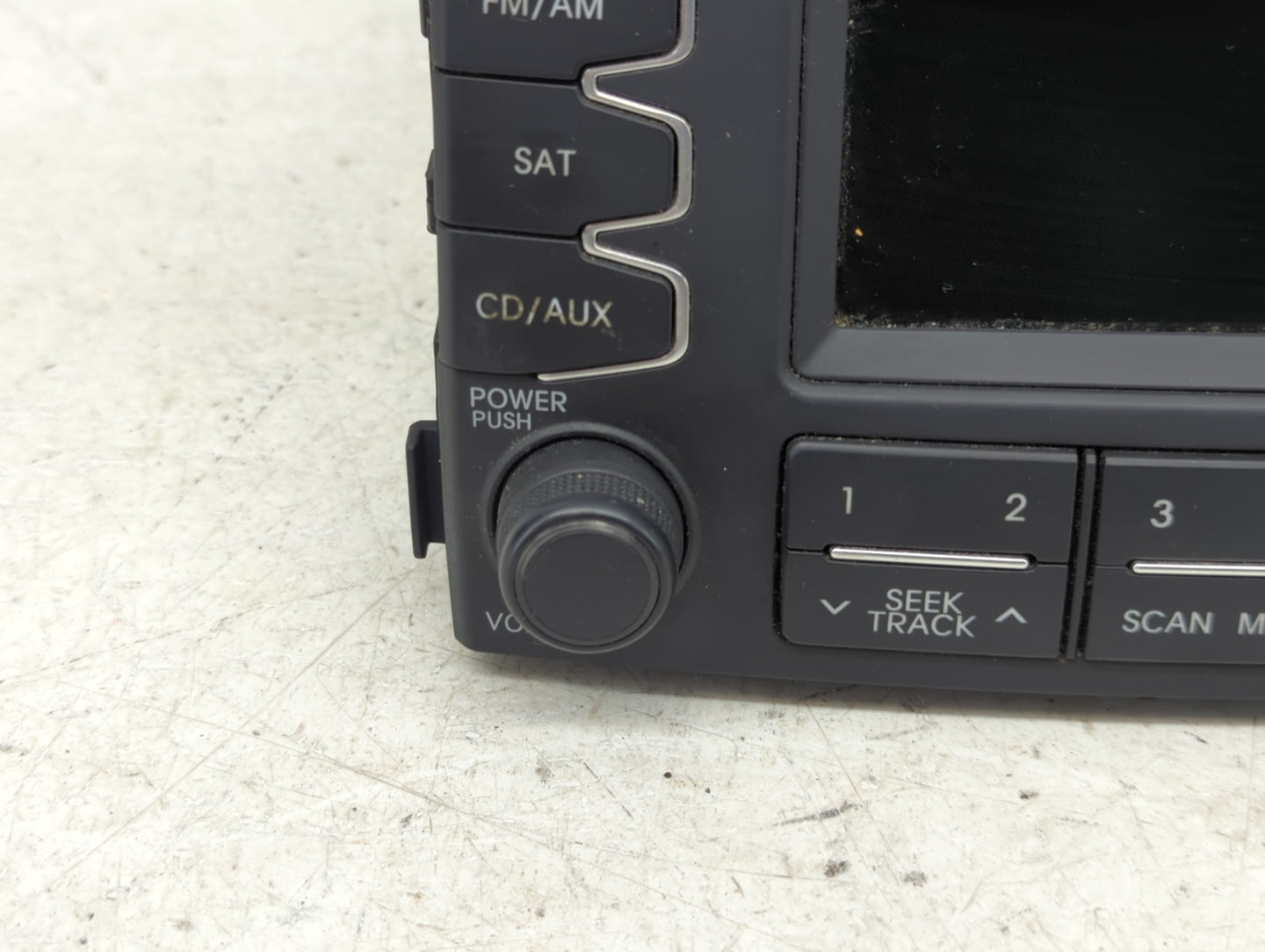 2012-2013 Kia Soul Radio AM FM Cd Player Receiver Replacement P/N:96170-2K110WK Fits Fits 2012 2013 OEM Used Auto Parts - Oe