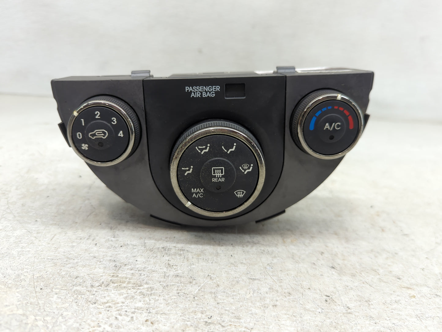 2012-2013 Kia Soul Climate Control Module Temperature AC/Heater Replacement P/N:97250-2KXXX Fits Fits 2012 2013 OEM Used Aut