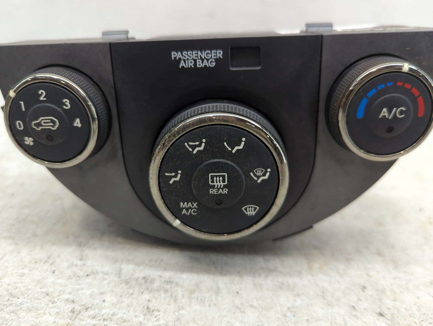 2012-2013 Kia Soul Climate Control Module Temperature AC/Heater Replacement P/N:97250-2KXXX Fits Fits 2012 2013 OEM Used Aut