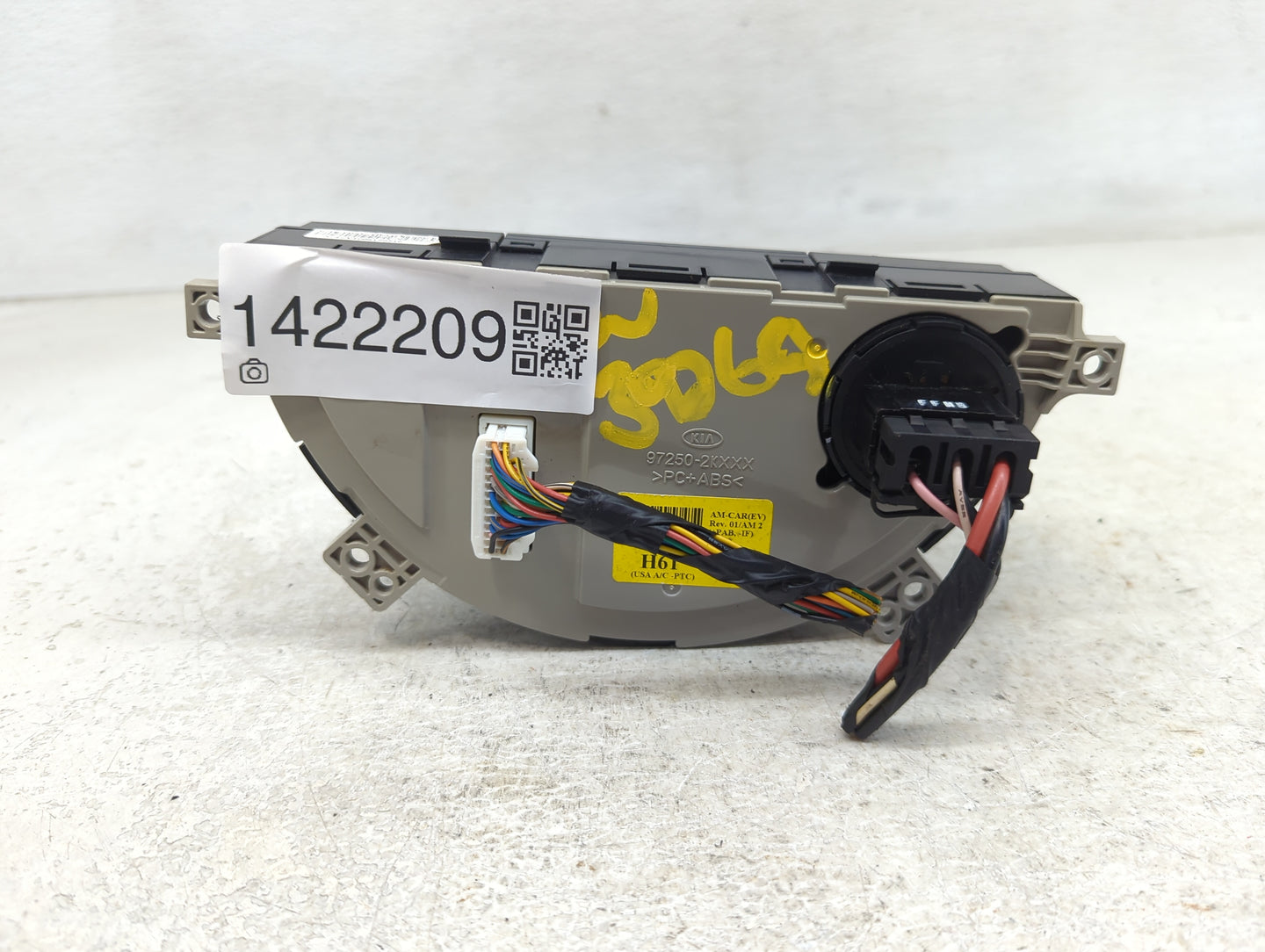 2012-2013 Kia Soul Climate Control Module Temperature AC/Heater Replacement P/N:97250-2KXXX Fits Fits 2012 2013 OEM Used Aut
