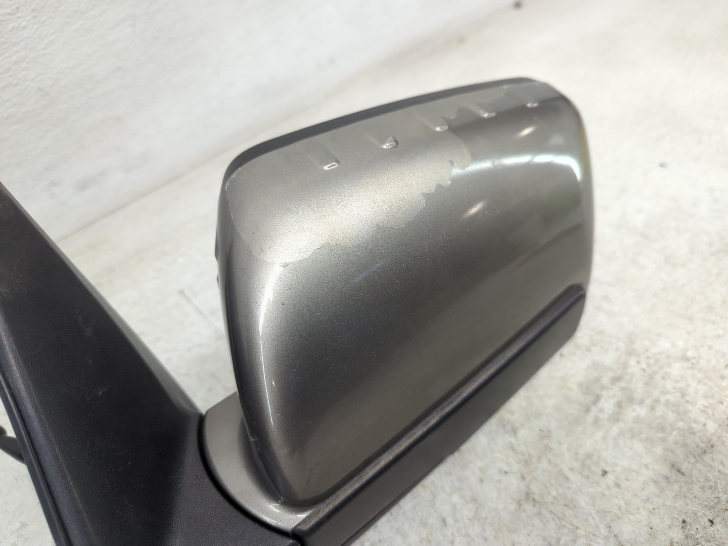 2010-2013 Kia Soul Driver Left Side View Manual Door Mirror Titanium - Oemusedautoparts1.com