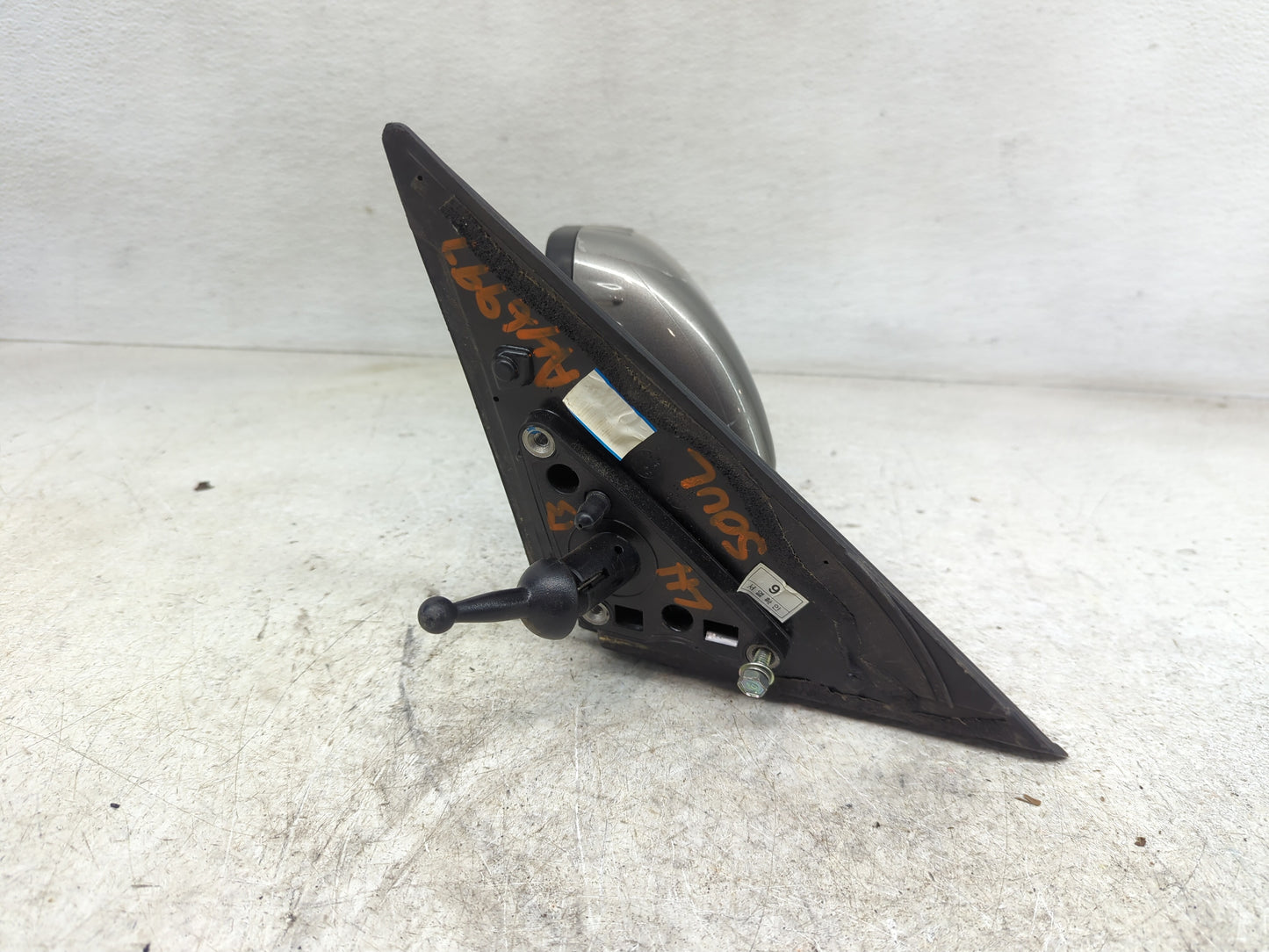 2010-2013 Kia Soul Driver Left Side View Manual Door Mirror Titanium - Oemusedautoparts1.com