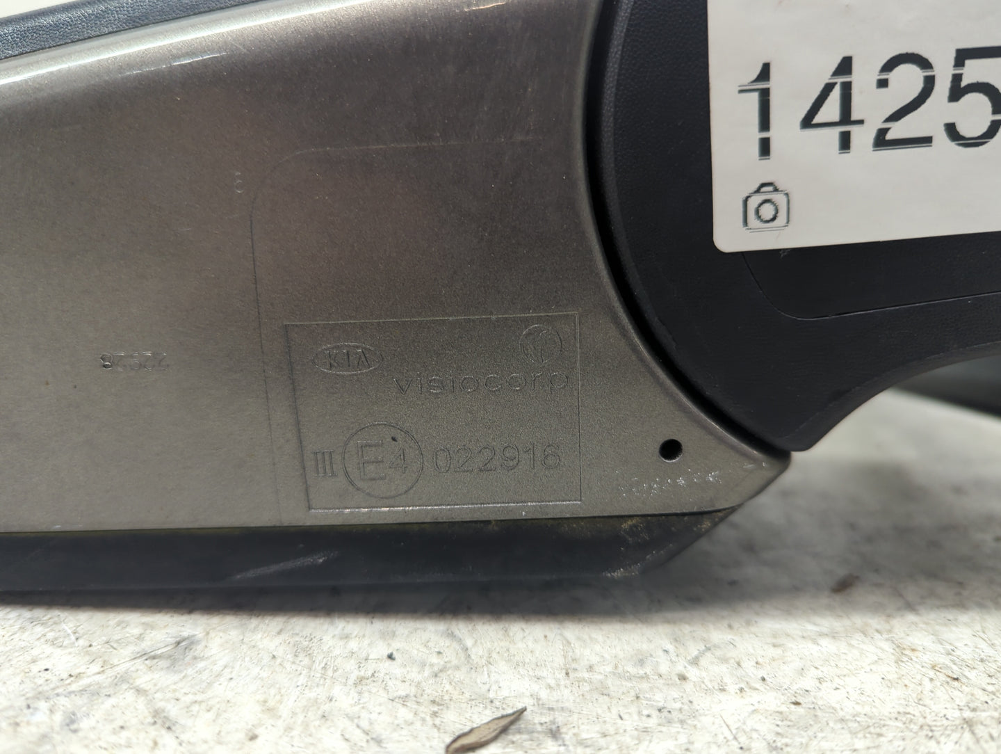 2010-2013 Kia Soul Passenger Side View Mirror - Right Door Mirror OEM Used - Oemusedautoparts1.com