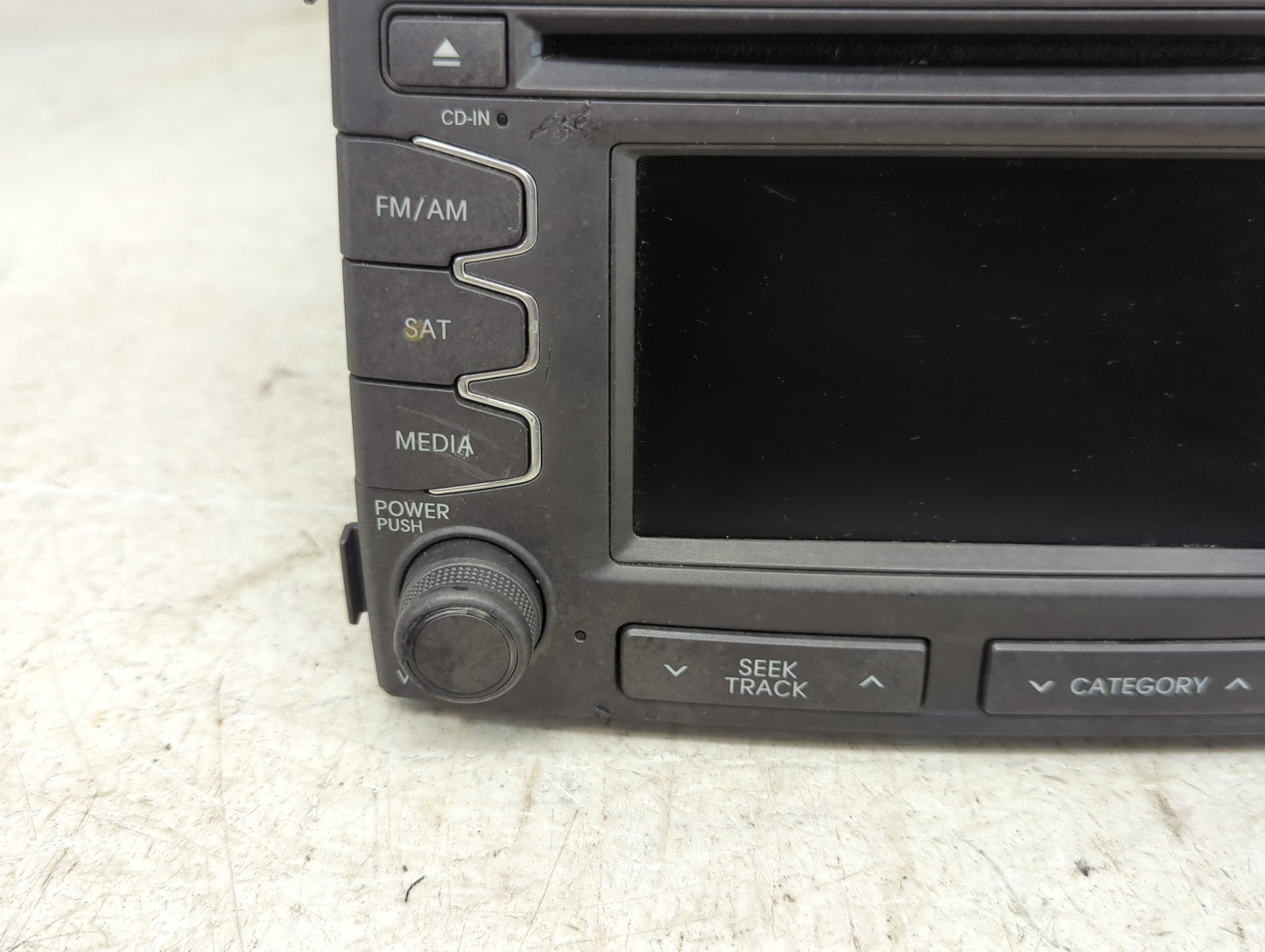 2012-2013 Kia Soul Radio AM FM Cd Player Receiver Replacement P/N:96160-2K500DS5 Fits Fits 2012 2013 OEM Used Auto Parts - O