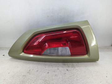 2012-2013 Kia Soul Tail Light Assembly Passenger Right OEM P/N:92402-2K5 Fits Fits 2012 2013 OEM Used Auto Parts - Oemusedau