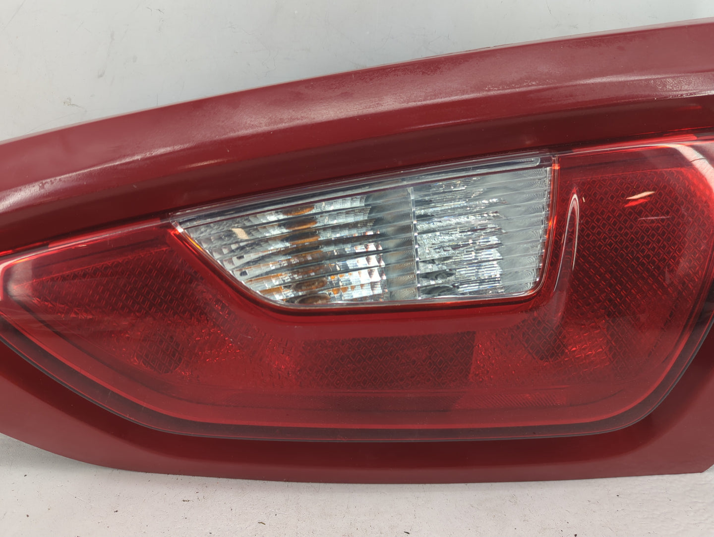 2012-2013 Kia Soul Driver Left Side Deck Lid Mounted Tail Light Red - Oemusedautoparts1.com