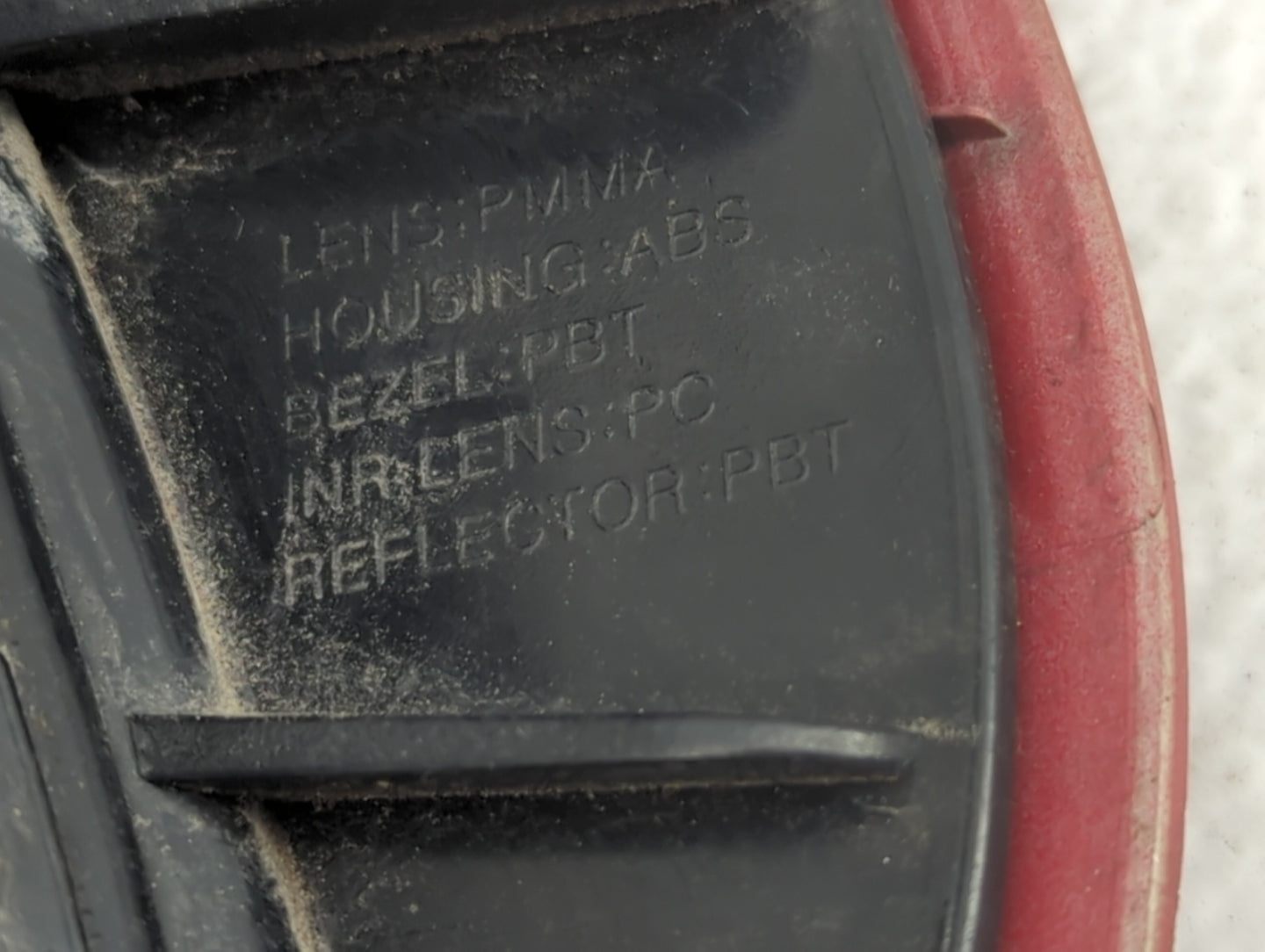 2012-2013 Kia Soul Driver Left Side Deck Lid Mounted Tail Light Red - Oemusedautoparts1.com