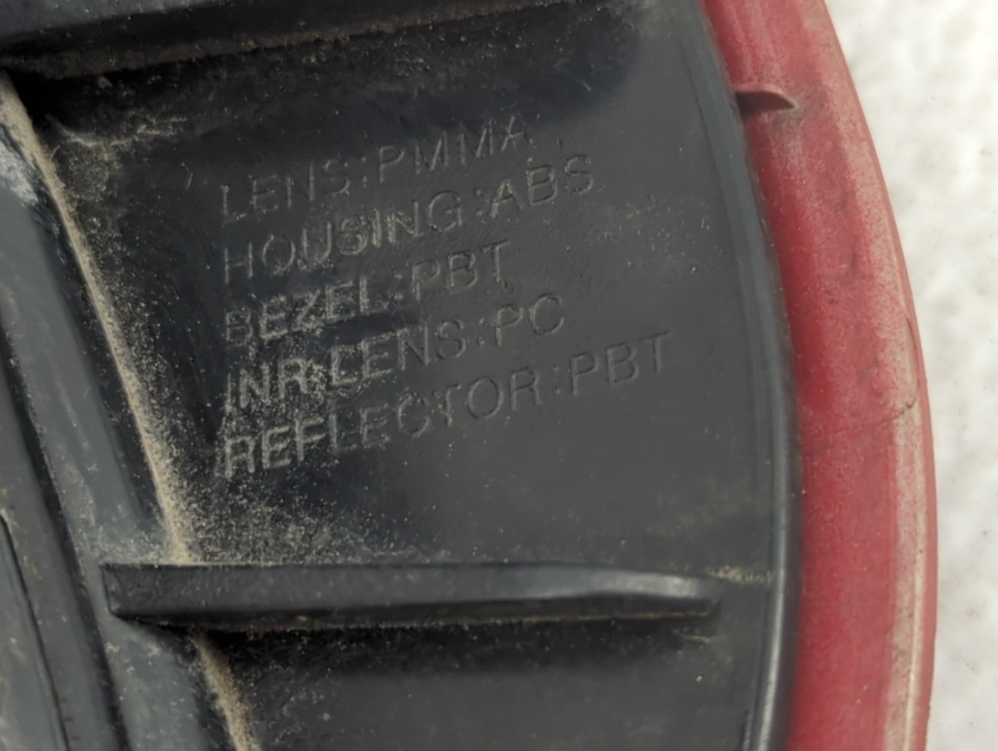 2012-2013 Kia Soul Driver Left Side Deck Lid Mounted Tail Light Red - Oemusedautoparts1.com