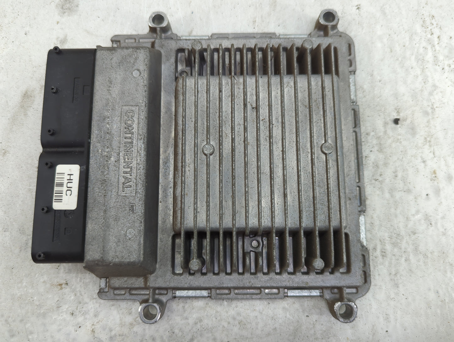 2012-2013 Kia Soul PCM Engine Control Computer ECU ECM PCU OEM P/N:AM3UP2JS2D8B 5WY4Y71D, 39102-2EAJ3 Fits Fits 2012 2013 OE