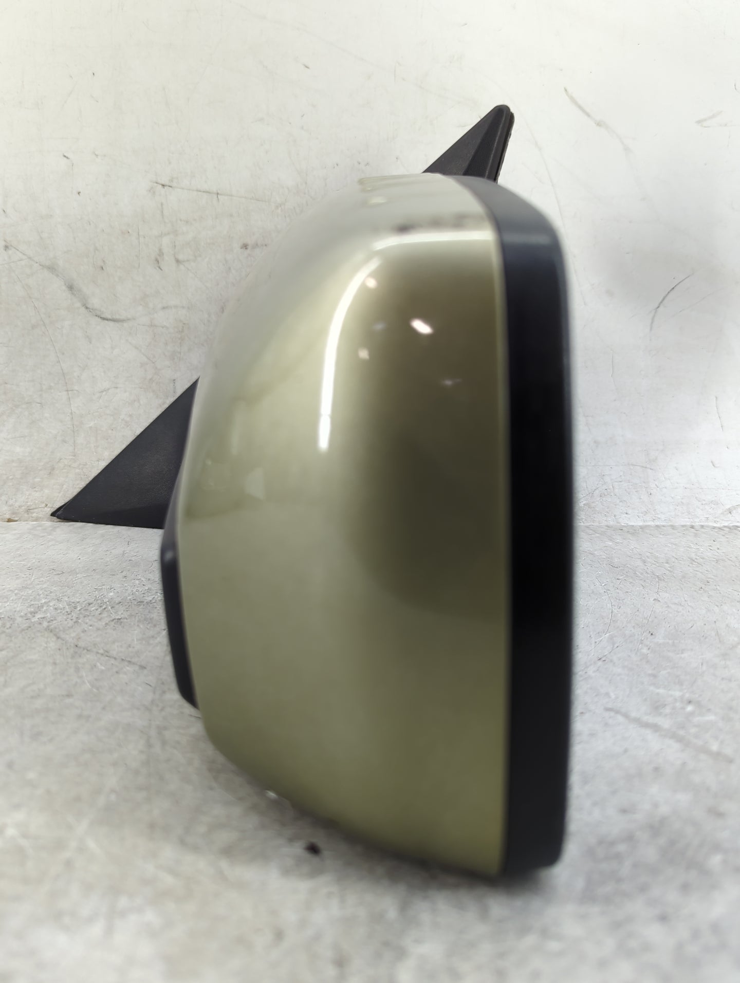 2010-2013 Kia Soul Driver Side View Mirror - Left Door Mirror OEM Used - Oemusedautoparts1.com