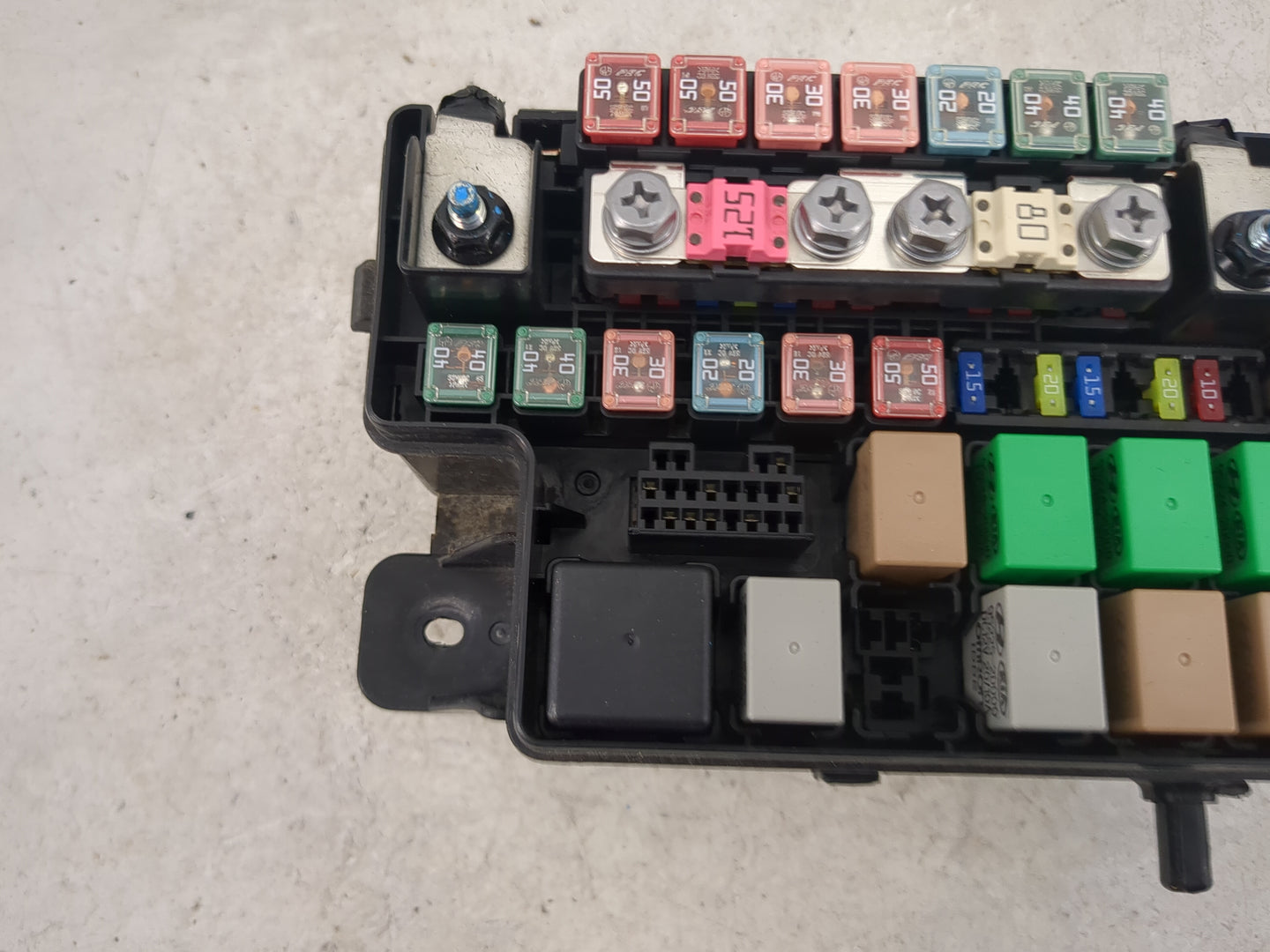 2012-2013 Kia Soul Fusebox Fuse Box Panel Relay Module P/N:91407 2K 142 Fits Fits 2012 2013 OEM Used Auto Parts - Oemusedaut