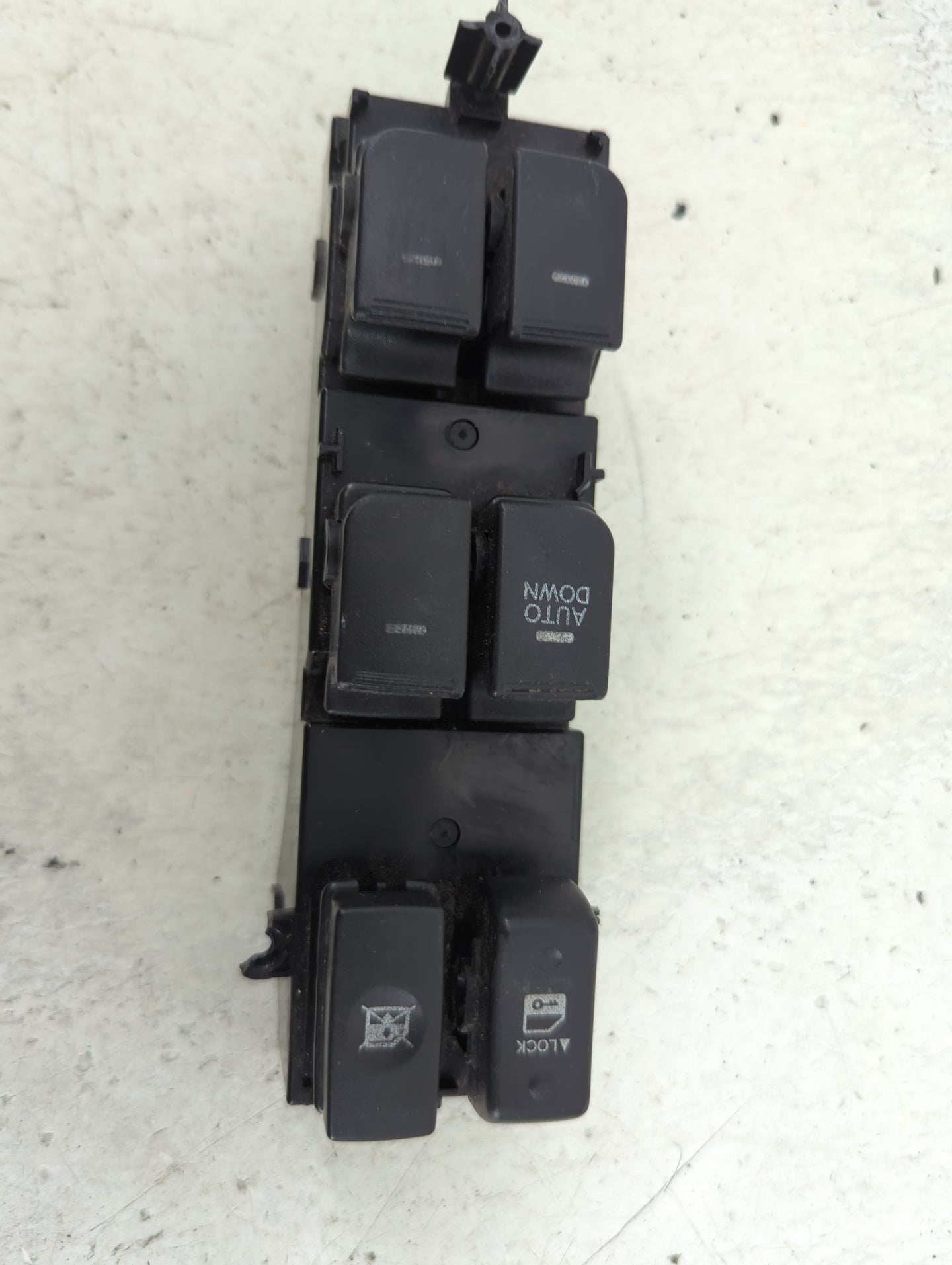 2010-2013 Kia Soul Master Power Window Switch Replacement Driver Side Left P/N:93570-2K600 XB8X 0E 40 40 XB8X Fits OEM Used 