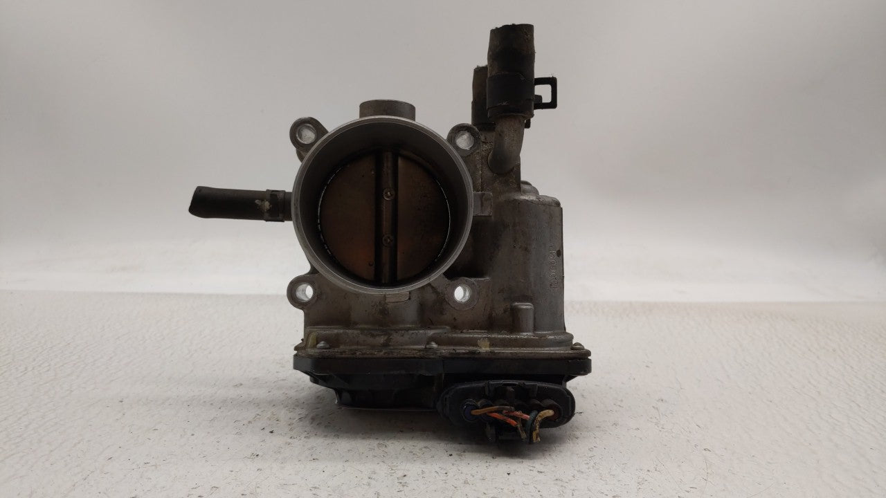 2012-2019 Kia Soul Throttle Body P/N:5302-1S02 35100-2B300 Fits Fits 2012 2013 2014 2015 2016 2017 2018 2019 OEM Used Auto P