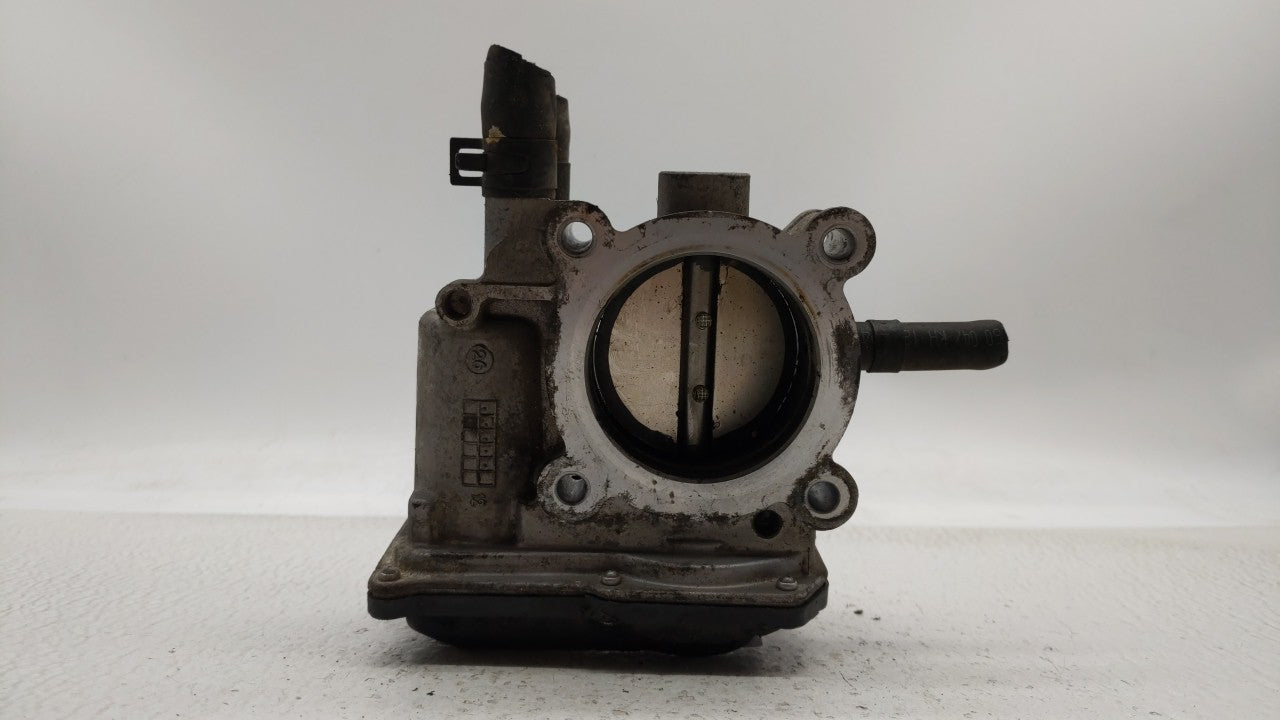 2012-2019 Kia Soul Throttle Body P/N:5302-1S02 35100-2B300 Fits Fits 2012 2013 2014 2015 2016 2017 2018 2019 OEM Used Auto P