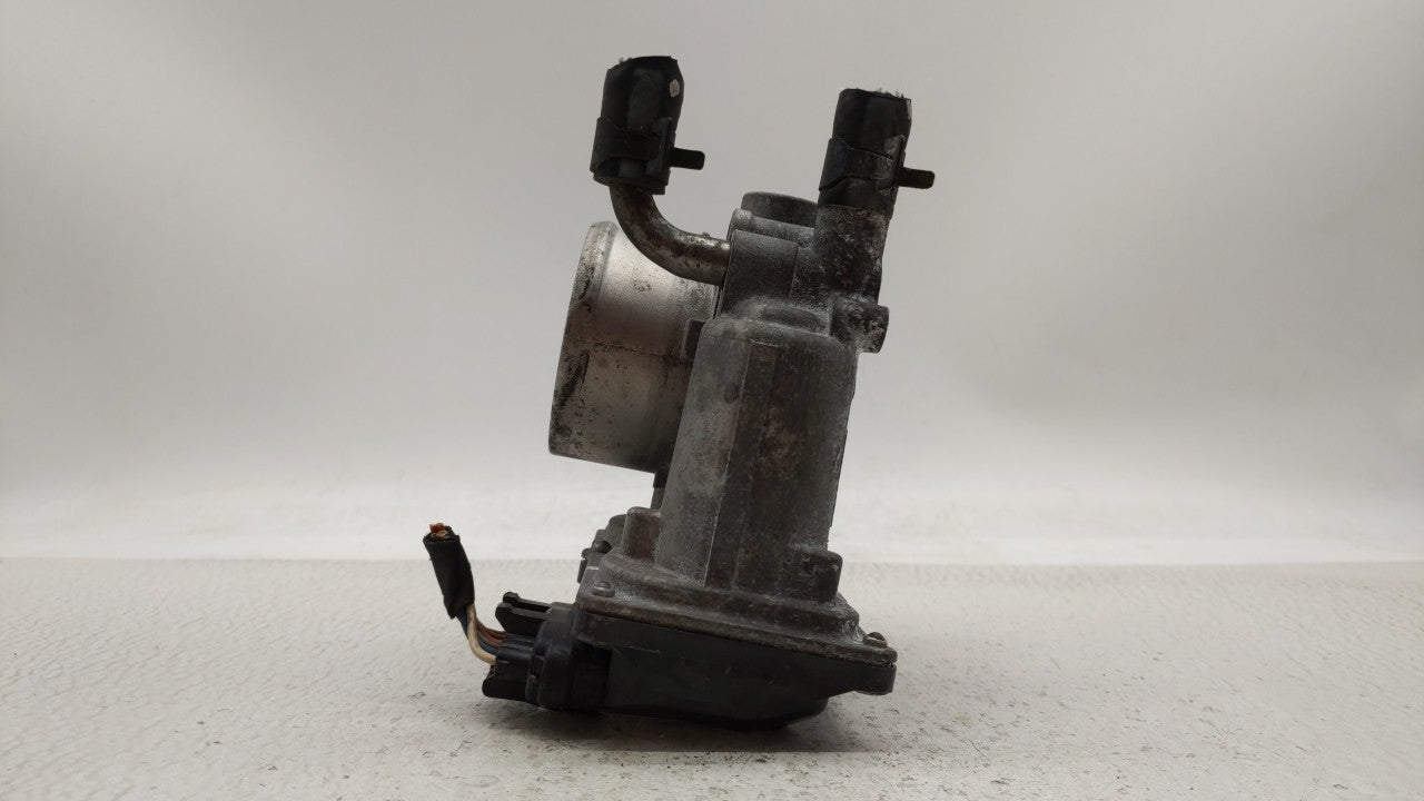 2012-2019 Kia Soul Throttle Body P/N:5302-1S02 35100-2B300 Fits Fits 2012 2013 2014 2015 2016 2017 2018 2019 OEM Used Auto P