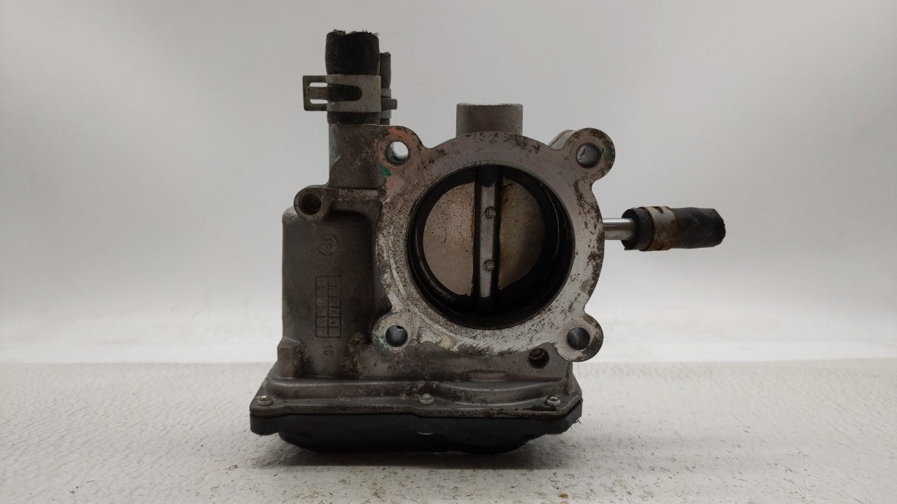 2012-2019 Kia Soul Throttle Body P/N:5302-1S02 35100-2B300 Fits Fits 2012 2013 2014 2015 2016 2017 2018 2019 OEM Used Auto P