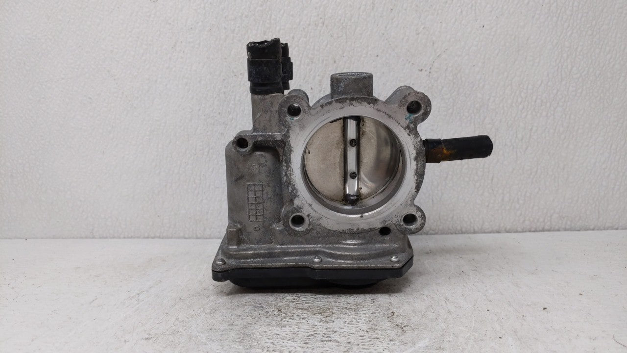 2012-2019 Kia Soul Throttle Body P/N:5302-1S02 35100-2B300 Fits Fits 2012 2013 2014 2015 2016 2017 2018 2019 OEM Used Auto P