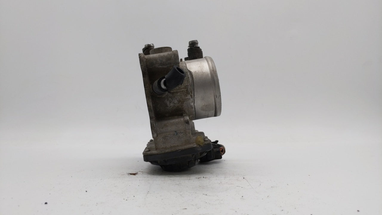 2012-2019 Kia Soul Throttle Body P/N:5302-1S02 35100-2B300 Fits Fits 2012 2013 2014 2015 2016 2017 2018 2019 OEM Used Auto P