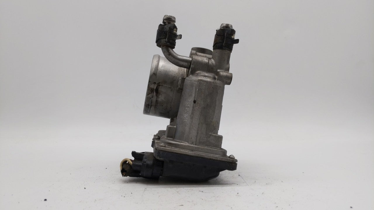 2012-2019 Kia Soul Throttle Body P/N:5302-1S02 35100-2B300 Fits Fits 2012 2013 2014 2015 2016 2017 2018 2019 OEM Used Auto P