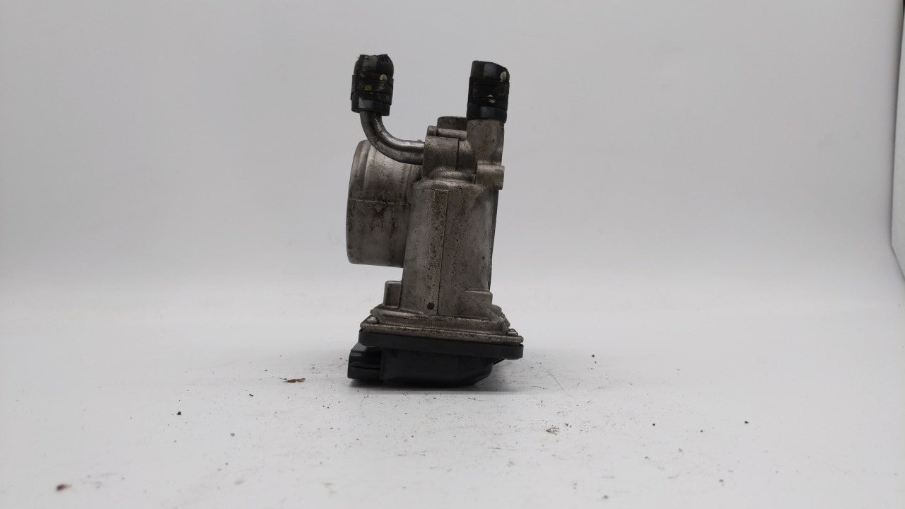 2012-2019 Kia Soul Throttle Body P/N:5302-1S02 35100-2B300 Fits Fits 2012 2013 2014 2015 2016 2017 2018 2019 OEM Used Auto P