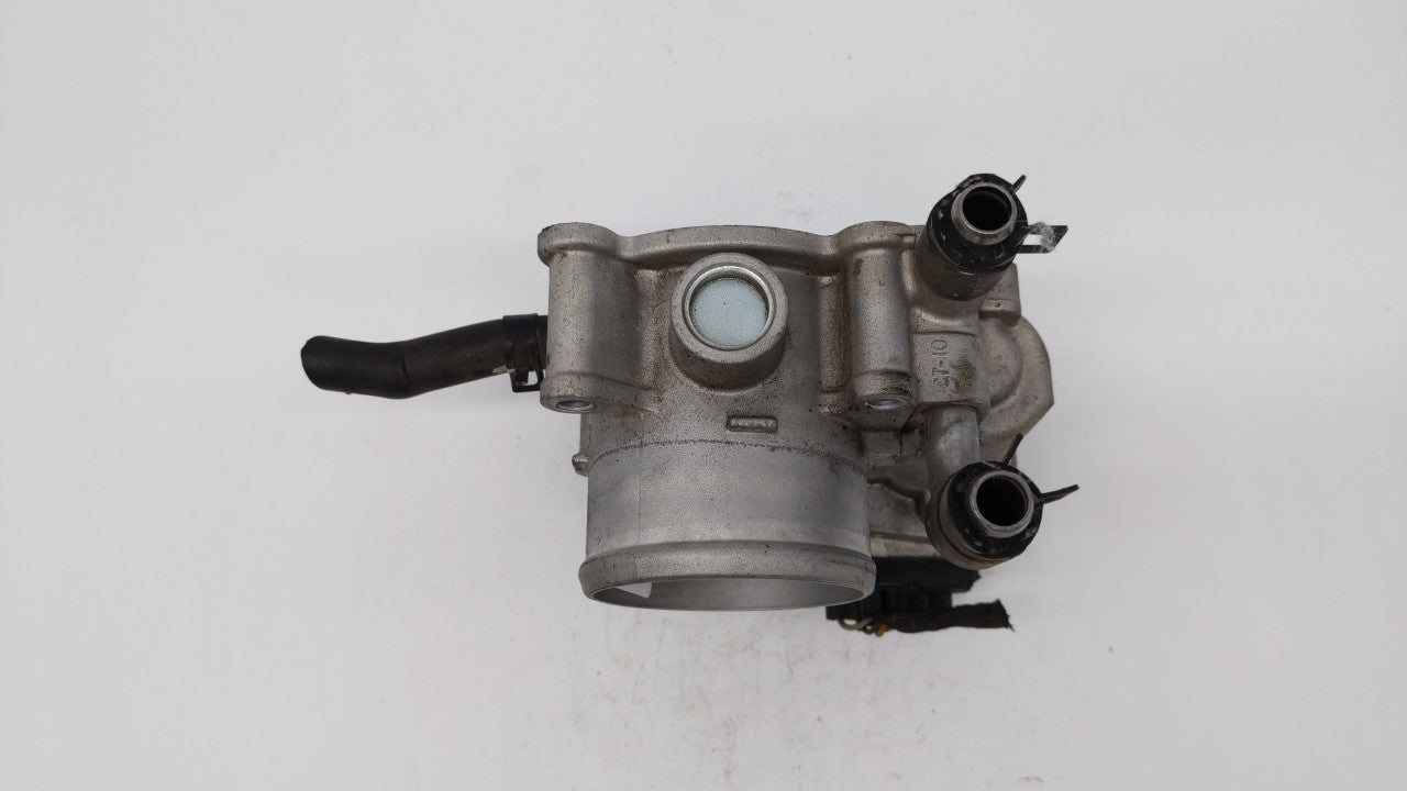 2012-2019 Kia Soul Throttle Body P/N:5302-1S02 35100-2B300 Fits Fits 2012 2013 2014 2015 2016 2017 2018 2019 OEM Used Auto P