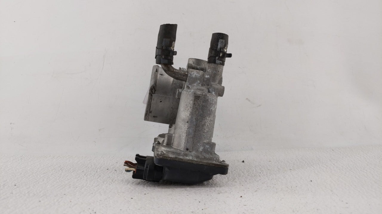 2012-2019 Kia Soul Throttle Body P/N:35100-2B310 5302-1S02, 35100-2B300 Fits Fits 2012 2013 2014 2015 2016 2017 2018 2019 OE