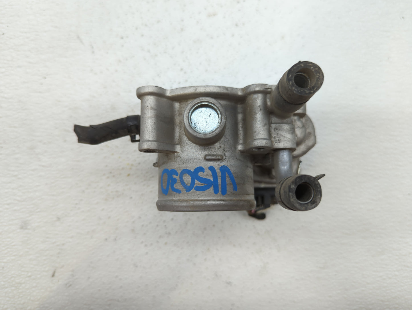 2012-2019 Kia Soul Throttle Body P/N:35100-2B300 Fits Fits 2012 2013 2014 2015 2016 2017 2018 2019 OEM Used Auto Parts - Oem