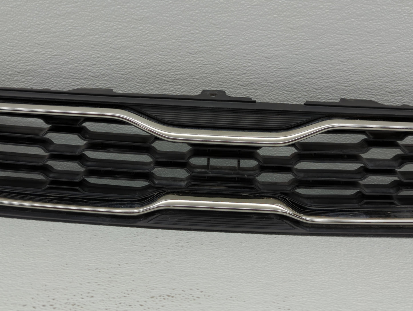2013-2013 Kia Soul Front Grille Bumper Not Included - Oemusedautoparts1.com