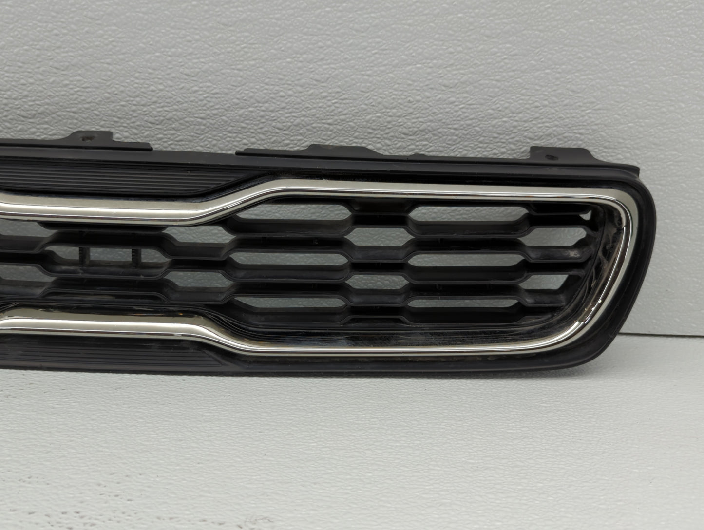 2013-2013 Kia Soul Front Grille Bumper Not Included - Oemusedautoparts1.com