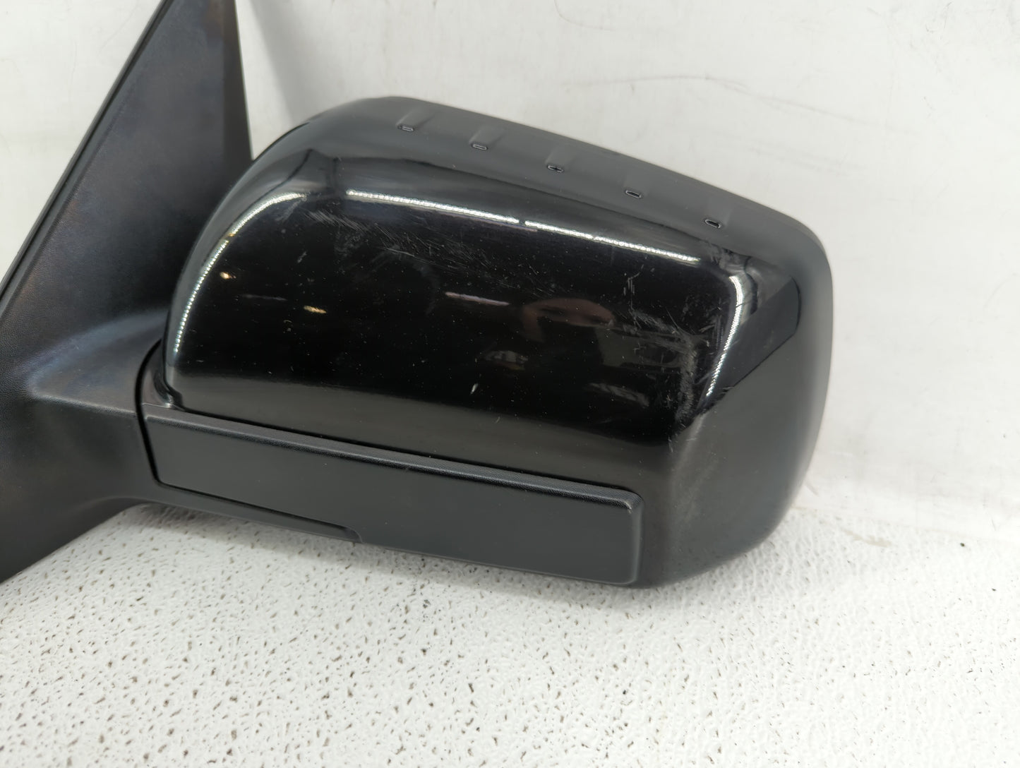 2010-2013 Kia Soul Driver Side View Mirror - Left Door Mirror OEM Used - Oemusedautoparts1.com