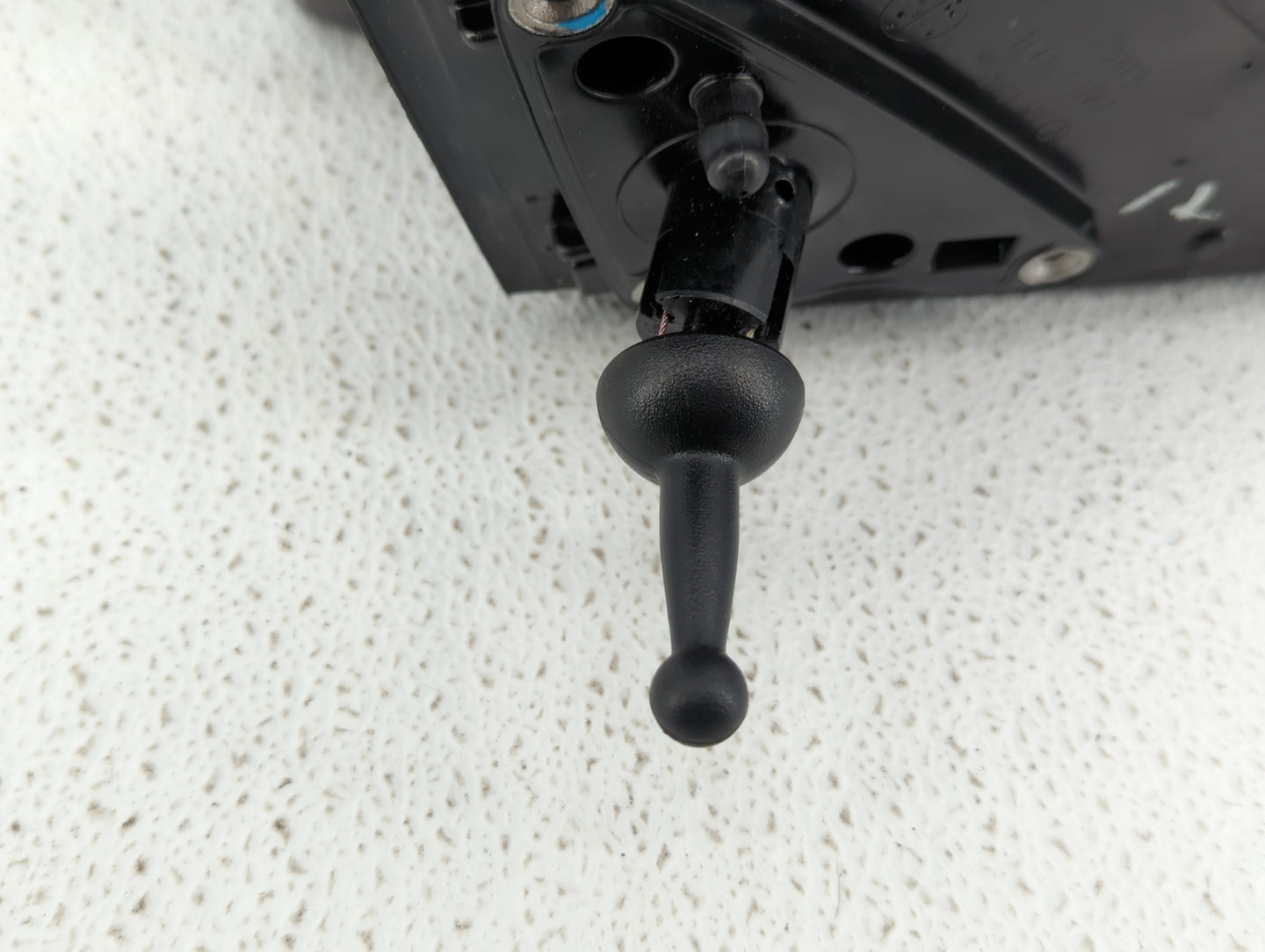 2010-2013 Kia Soul Driver Side View Mirror - Left Door Mirror OEM Used - Oemusedautoparts1.com