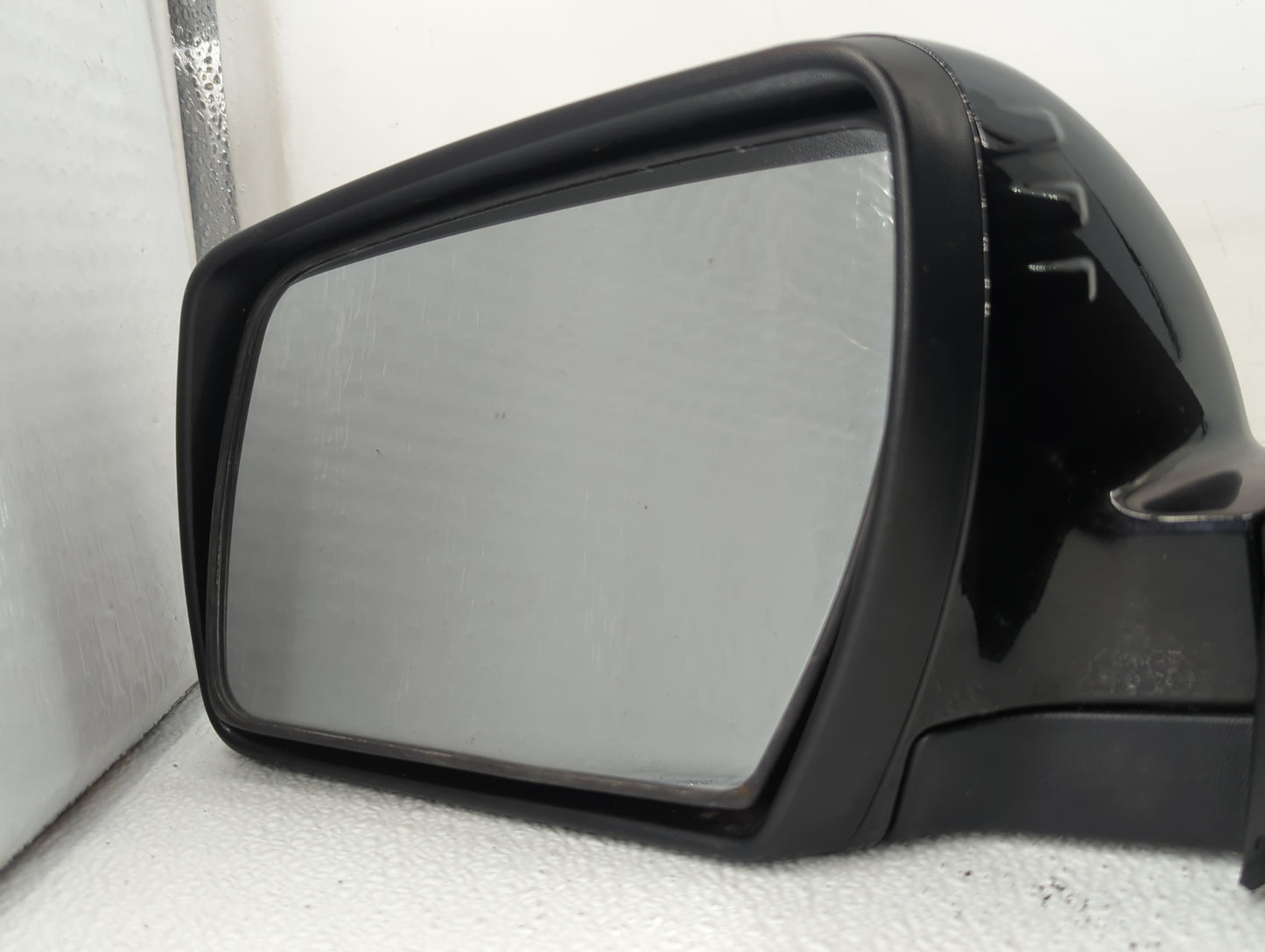 2010-2013 Kia Soul Driver Side View Mirror - Left Door Mirror OEM Used - Oemusedautoparts1.com
