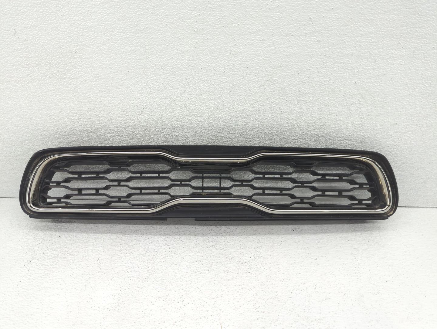 2013-2013 Kia Soul Front Bumper Grille Cover - Oemusedautoparts1.com