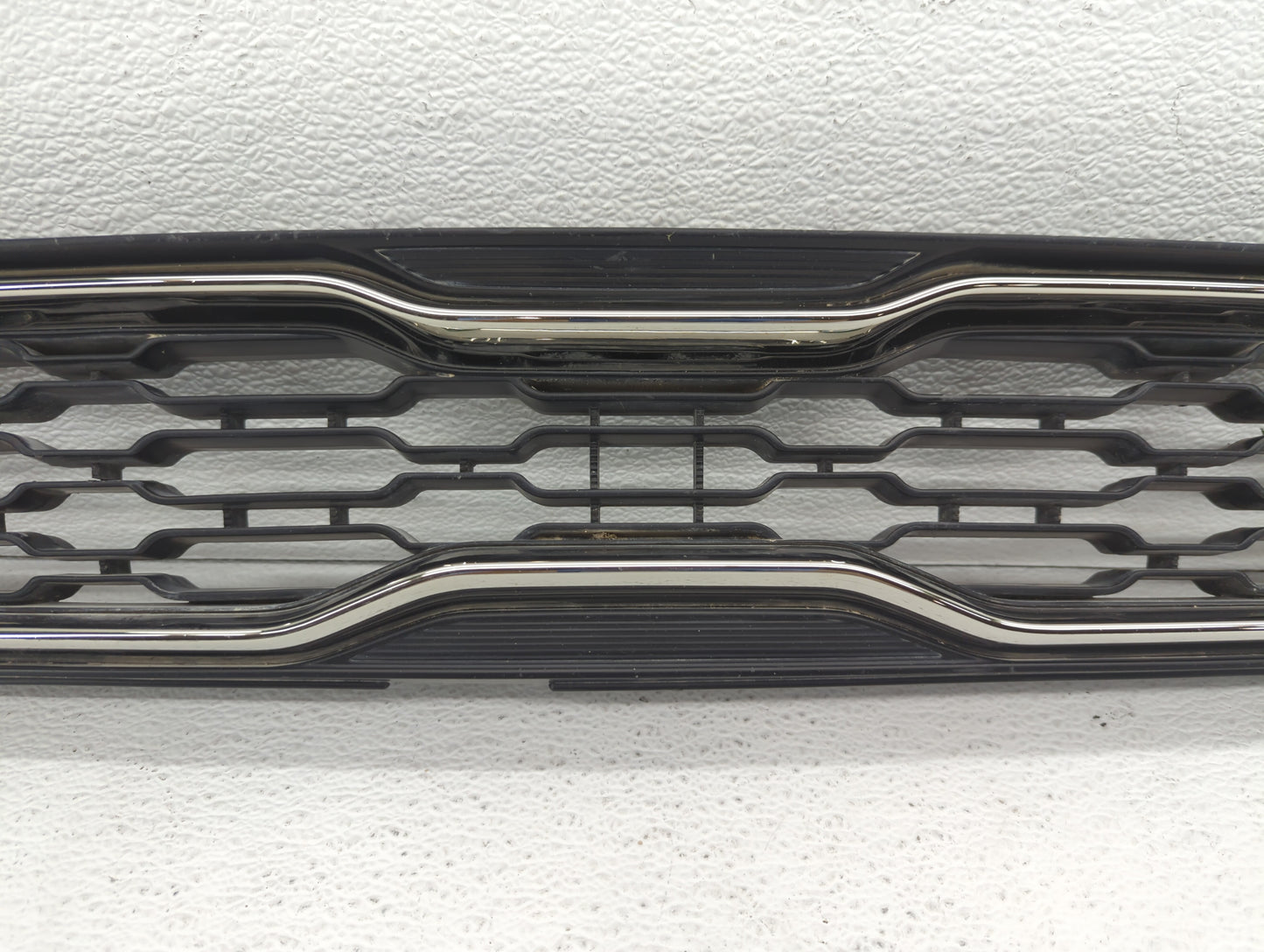 2013-2013 Kia Soul Front Bumper Grille Cover - Oemusedautoparts1.com