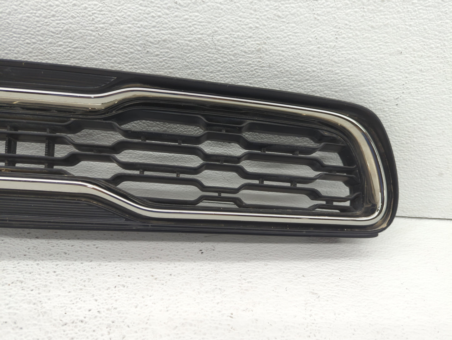 2013-2013 Kia Soul Front Bumper Grille Cover - Oemusedautoparts1.com