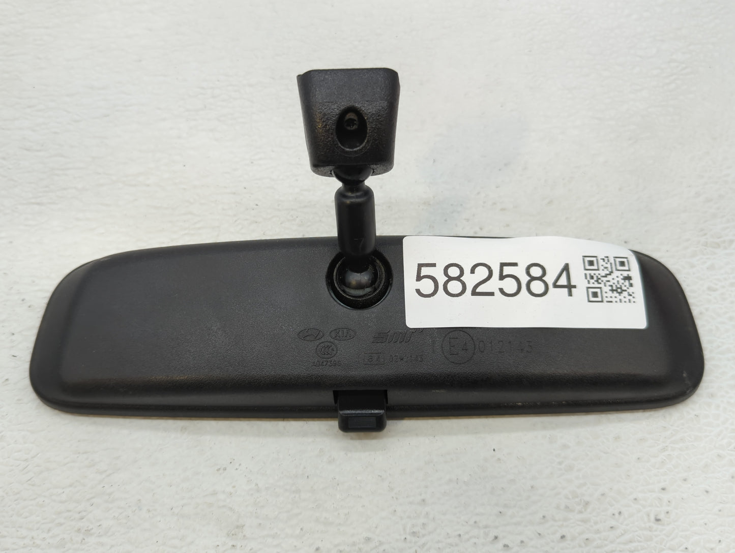 2010-2021 Kia Soul Interior Rear View Mirror Replacement OEM P/N:E4012143 Fits OEM Used Auto Parts - Oemusedautoparts1.com