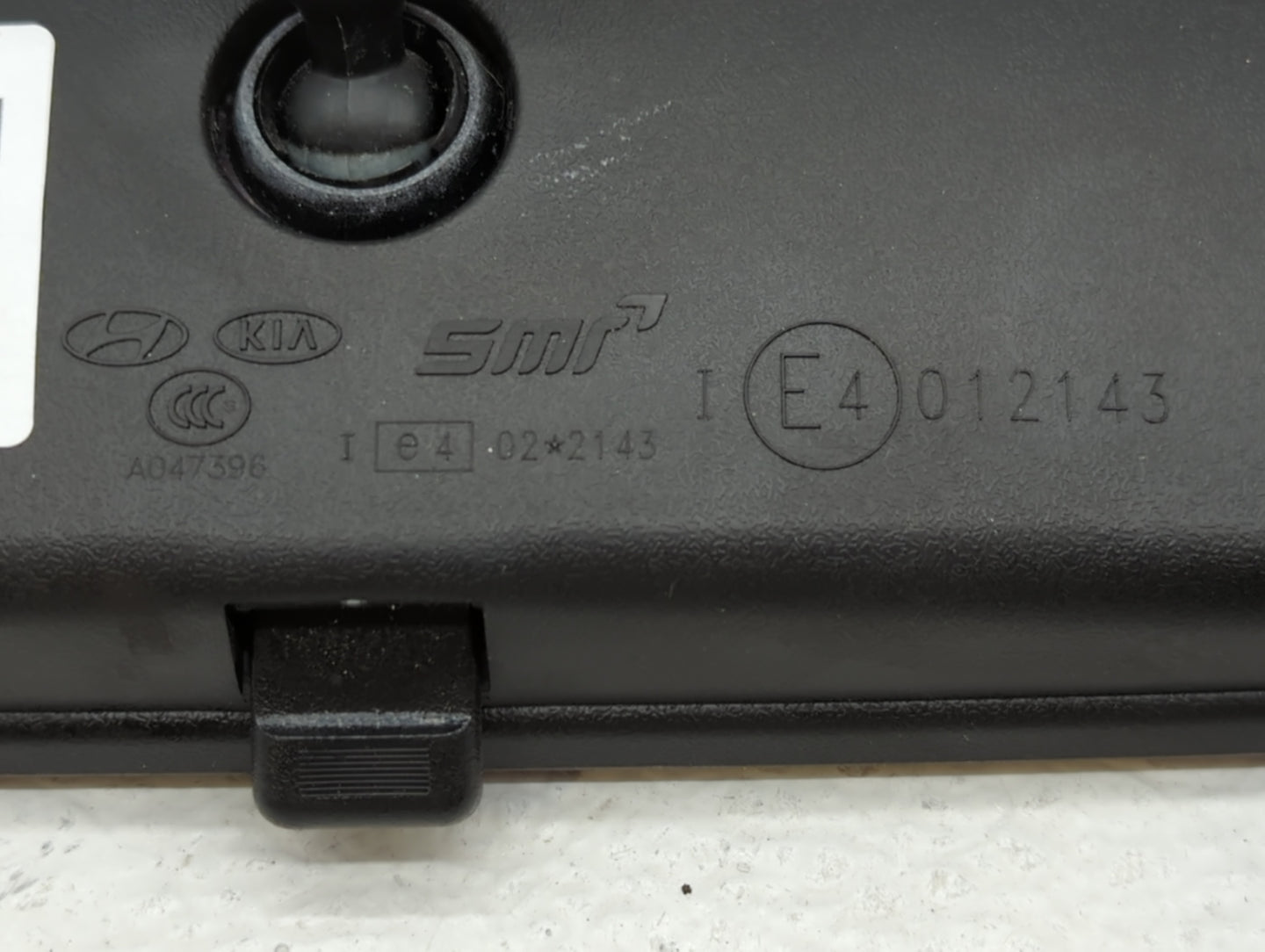 2010-2021 Kia Soul Interior Rear View Mirror Replacement OEM P/N:E4012143 Fits OEM Used Auto Parts - Oemusedautoparts1.com