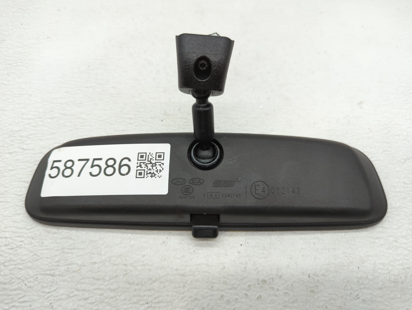 2010-2021 Kia Soul Interior Rear View Mirror Replacement OEM P/N:E4012143 Fits OEM Used Auto Parts - Oemusedautoparts1.com